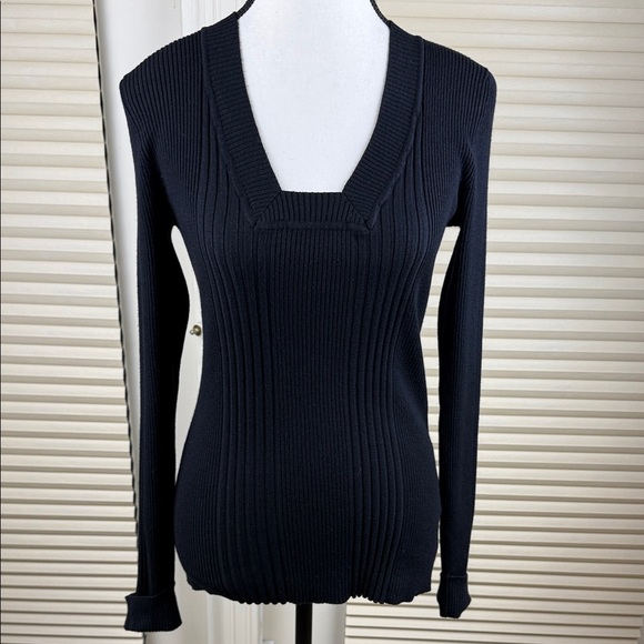 Black Ribbed Knit Sweater - Picture 2 of 13